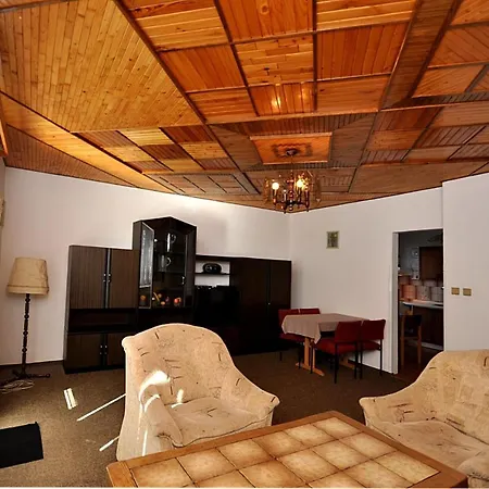 Holiday In Tetin 1297 * Cerna Hora